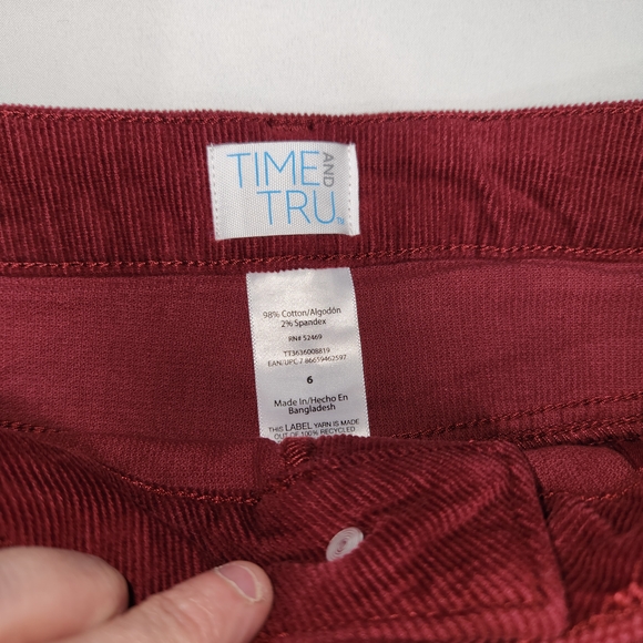 ⭐️NWT Time & Tru Size 6 Burgundy Corduroy Midi Skirt Front Slit 5 Pocket Classic - Picture 5 of 10
